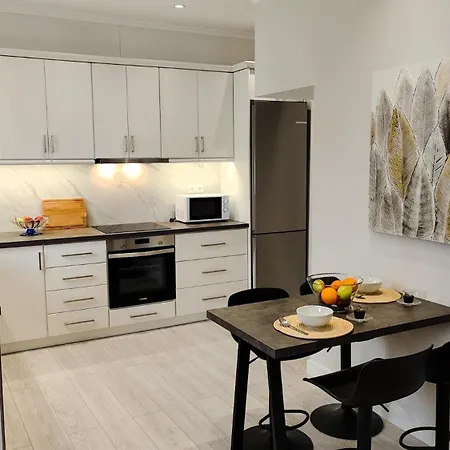 فيلة Linos House *